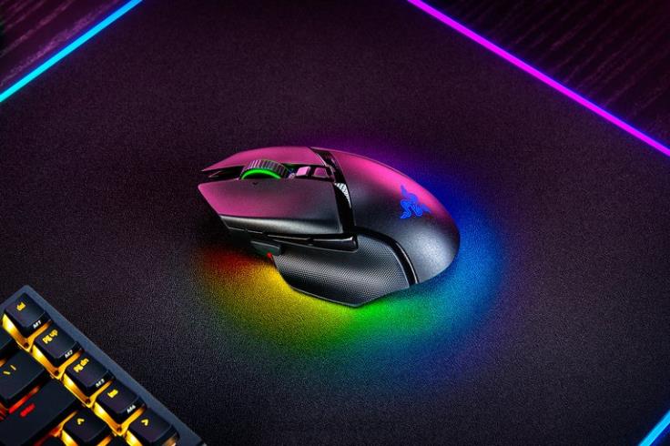 Razer basilisk v3 pro crno miševi T26R831