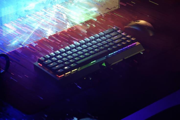 Razer blackwidow v3 mini hyperspeed - žuti prekidač - nas crno tipkovnica T26R863